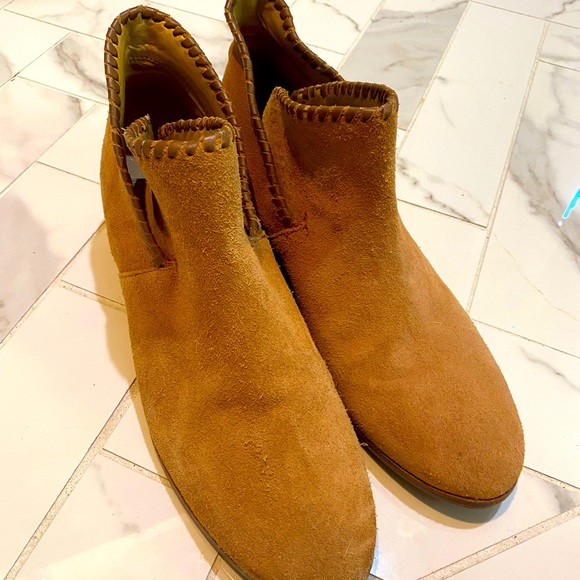 Jack Rogers tan suede booties - Picture 1 of 4